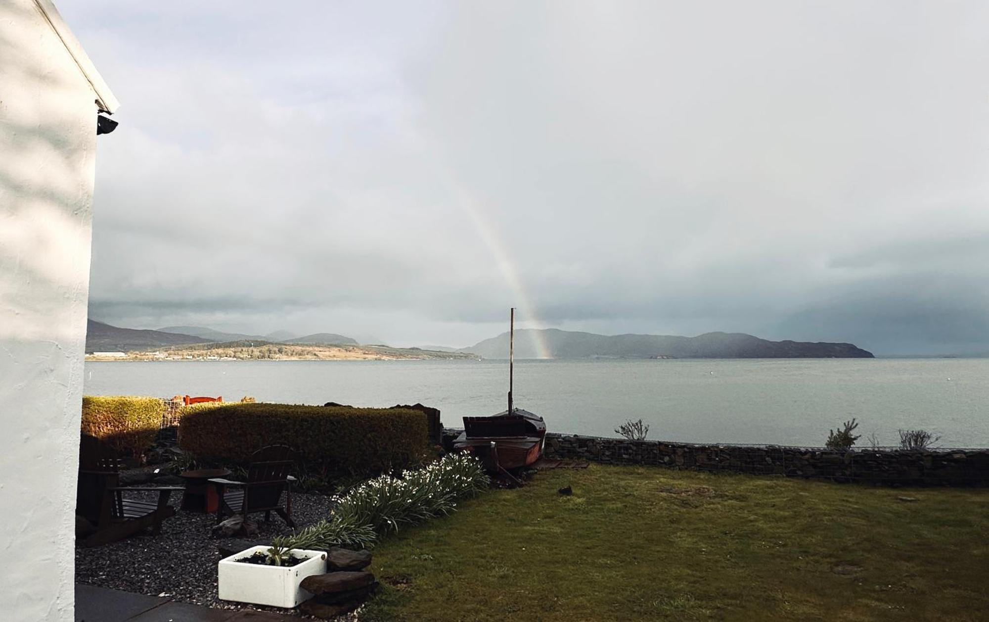 Carnmhor, Isle Of Skye - Stunning 242 Year Old Cottage On Its Own Sea Shore! Breakish Exterior foto